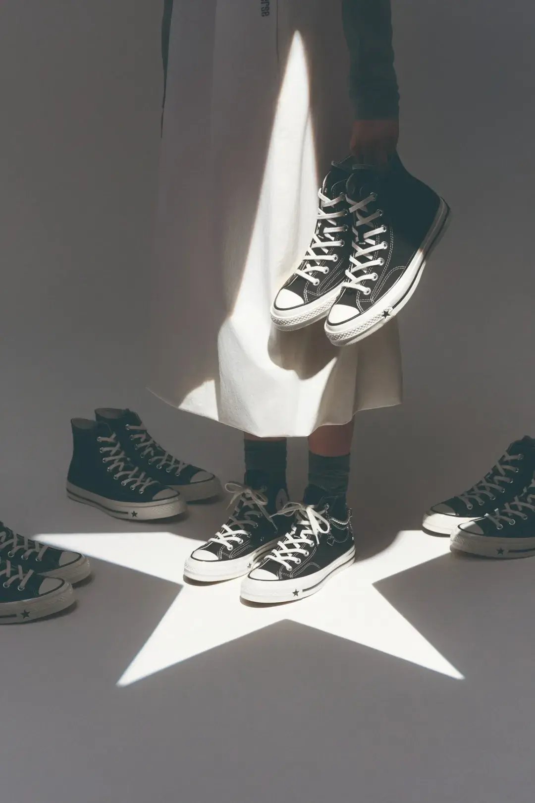 Campanha da Converse com Karina